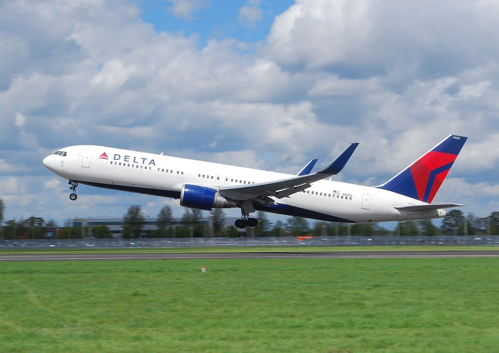 N1603 — Boeing