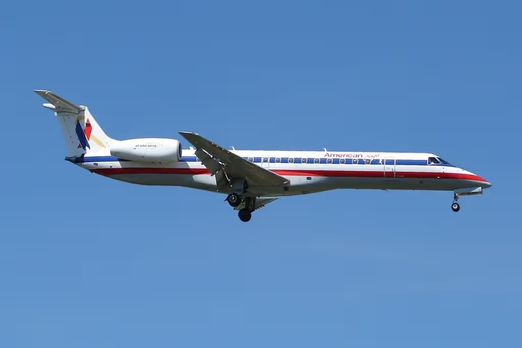 N818AE — Bombardier