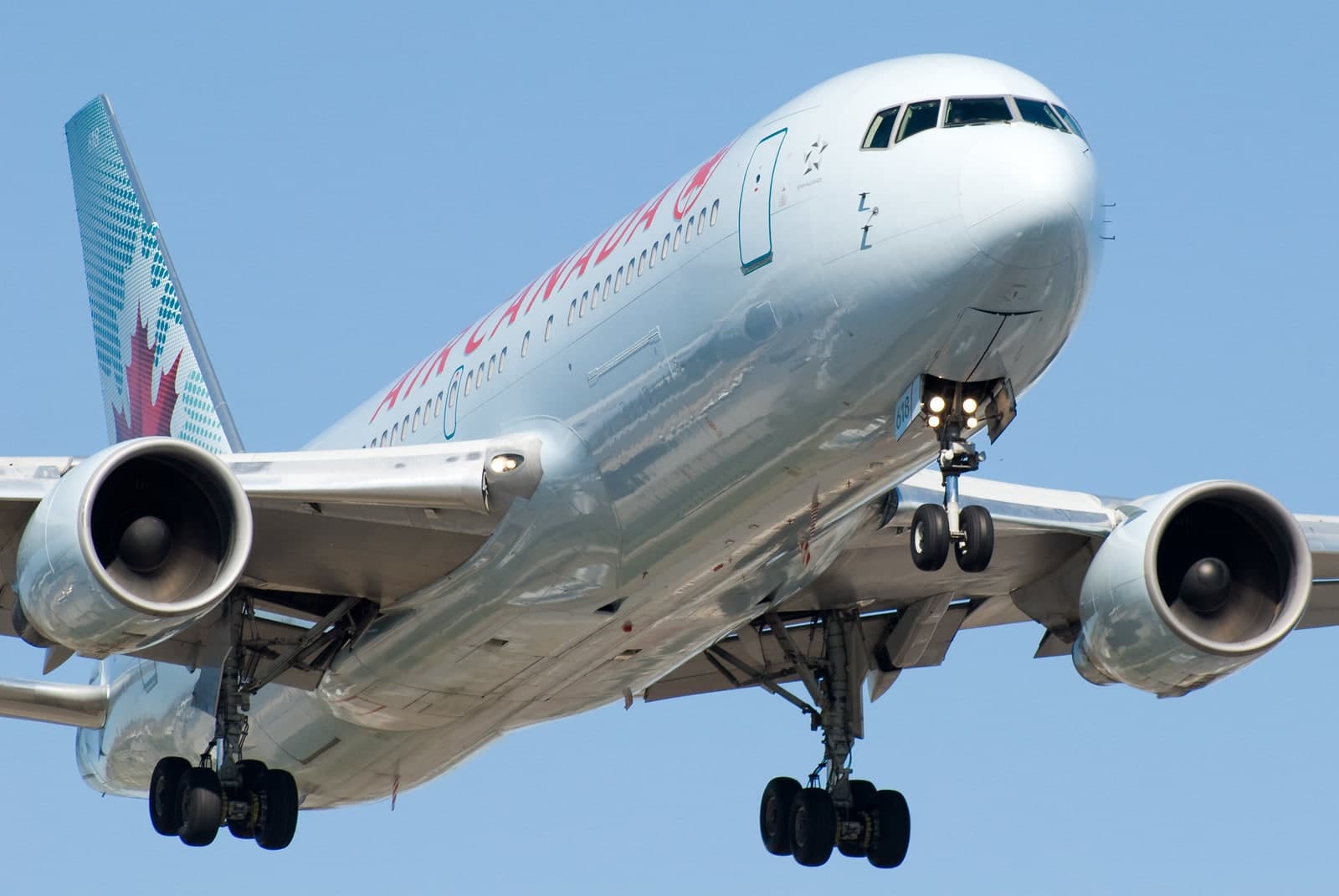 C-FBEG — Boeing