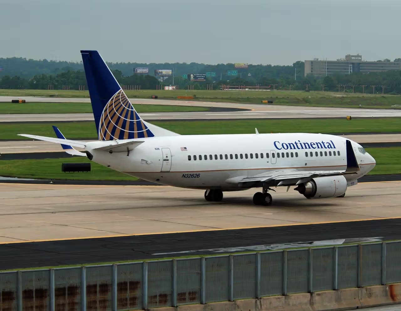 N32626 — Aircraft