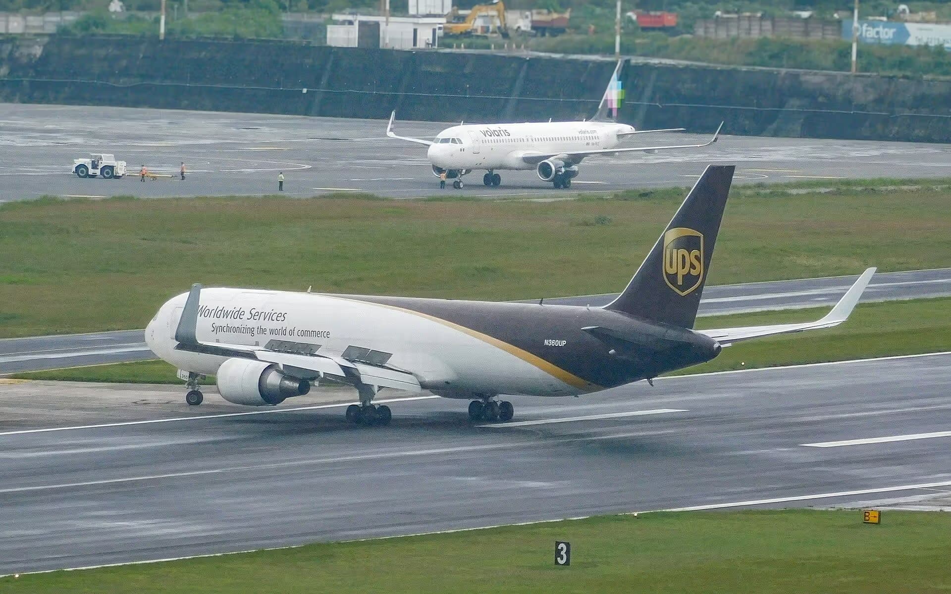 N360UP — Twin-engine aircraft