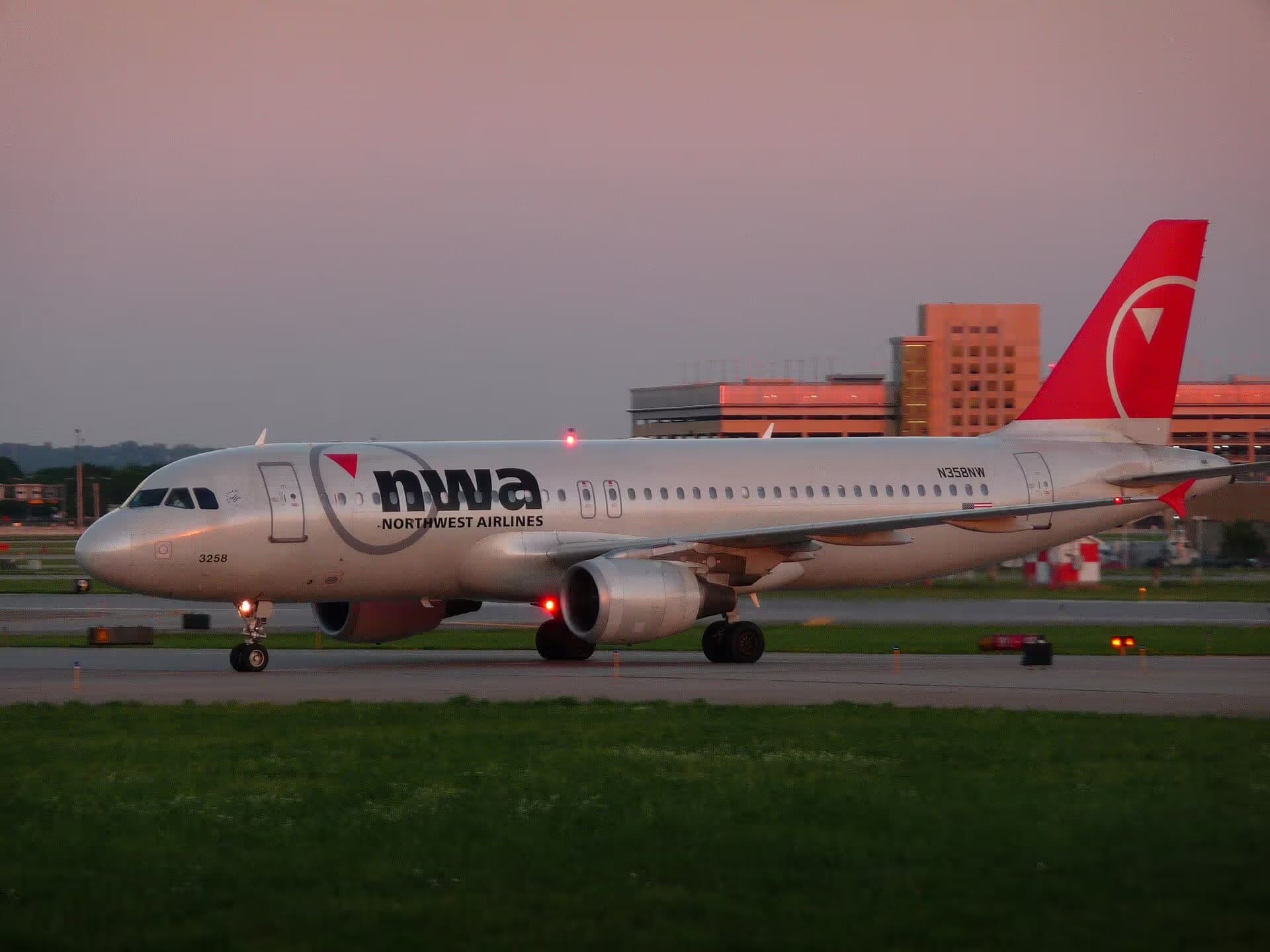 N358NW — Airbus