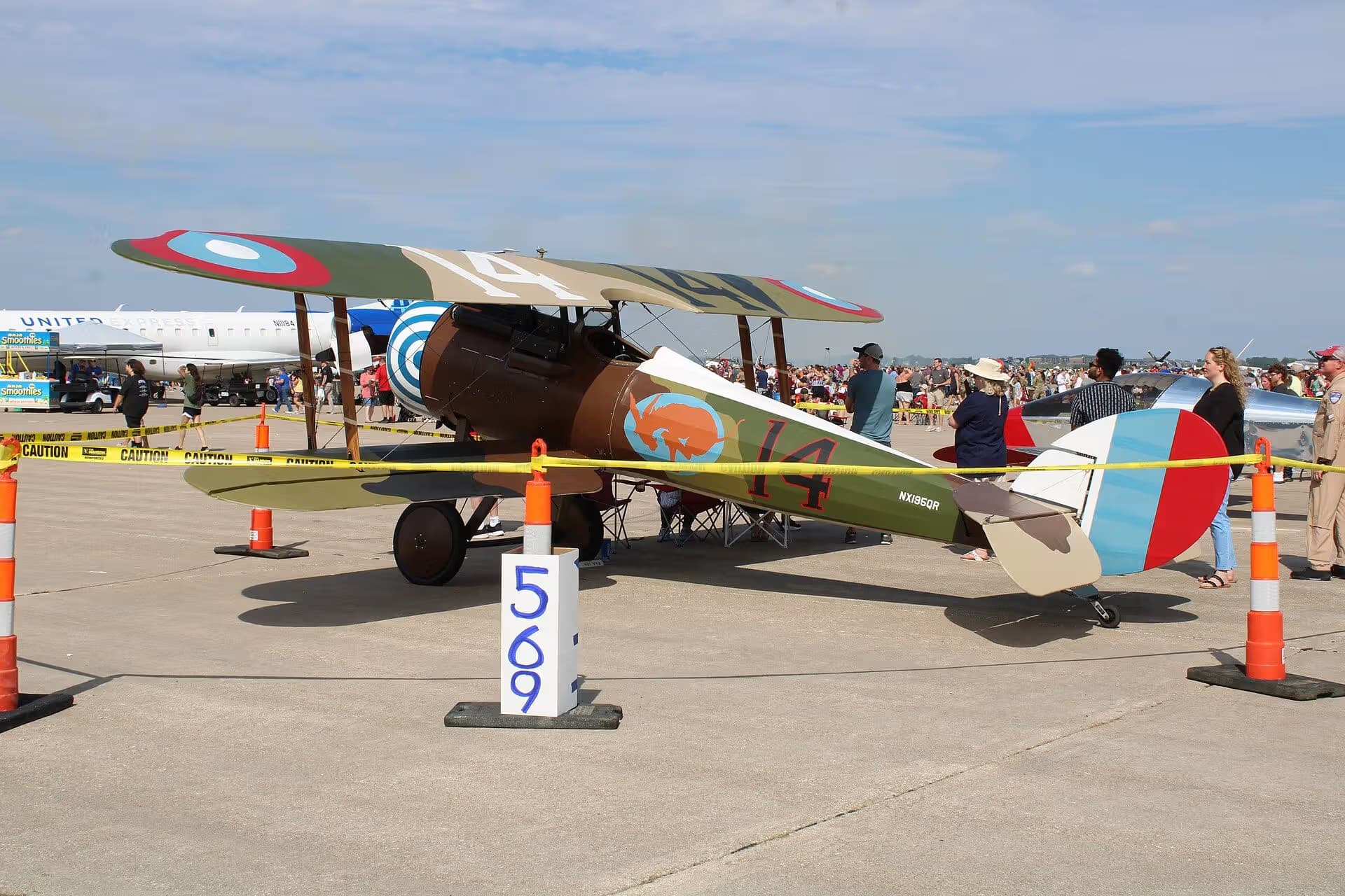 Unidentified — Single-engine aircraft