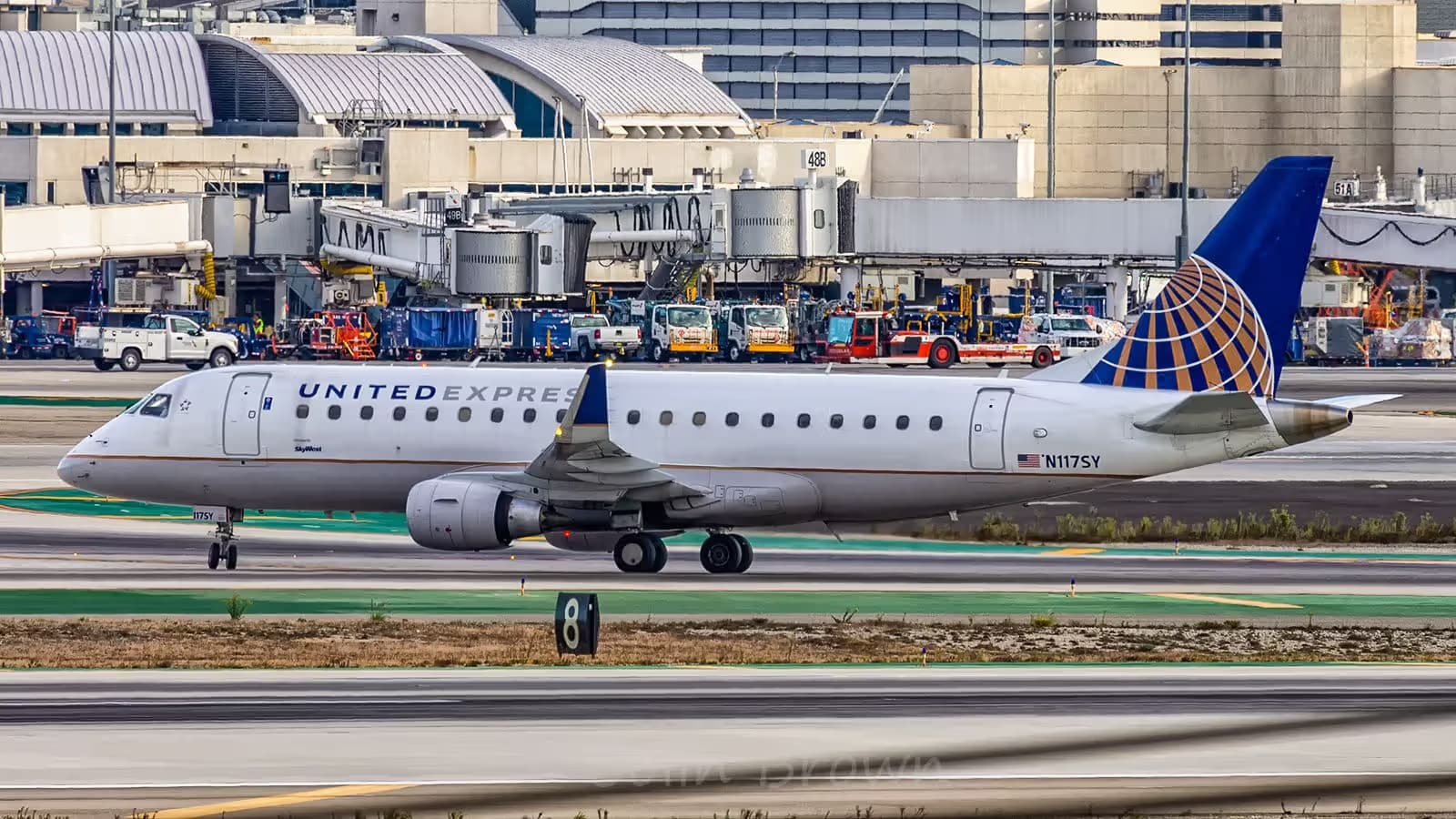 N117SY — Embraer