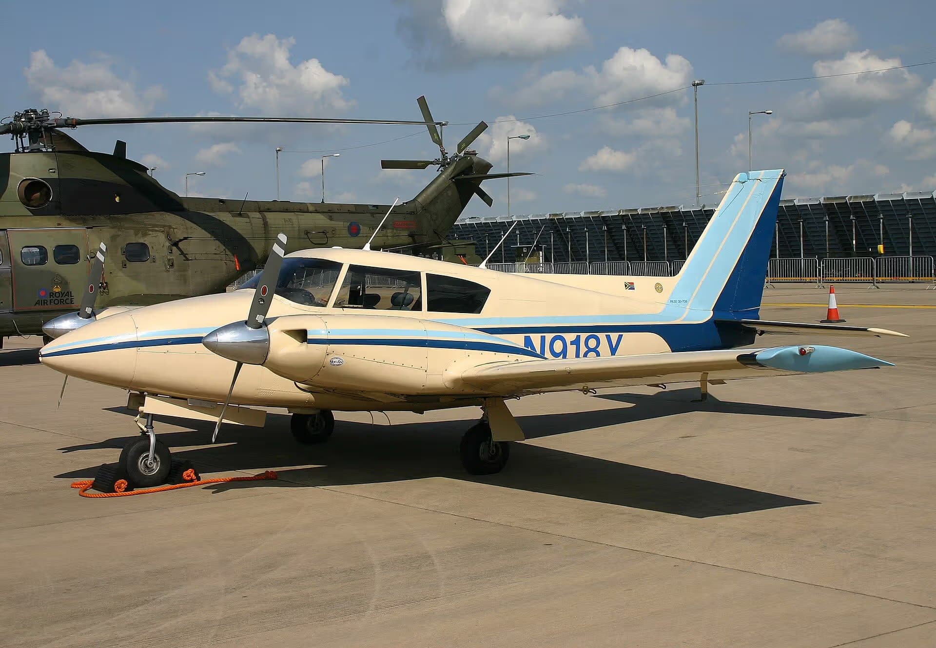 N918Y — Helicopter