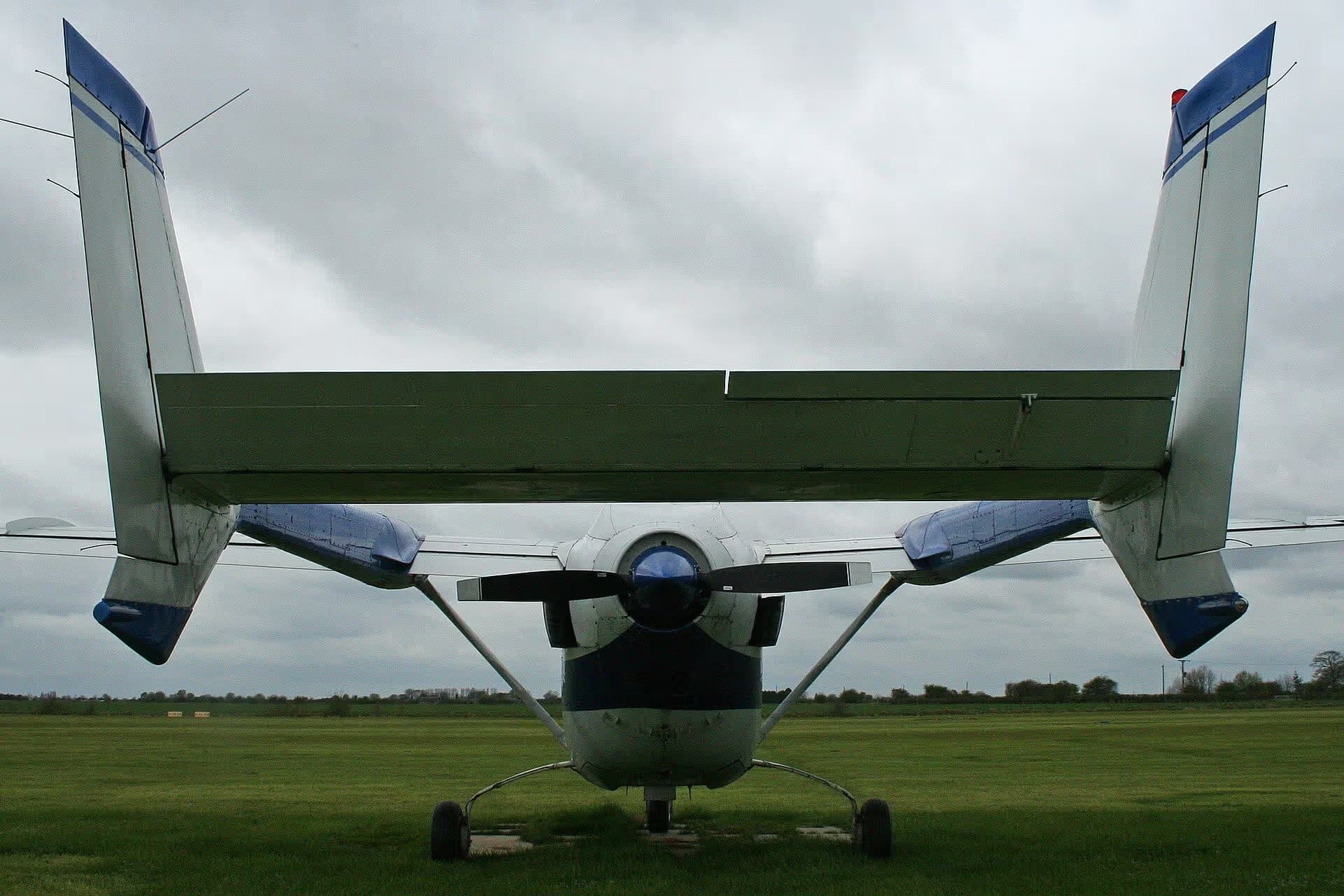 N337UK — Cessna