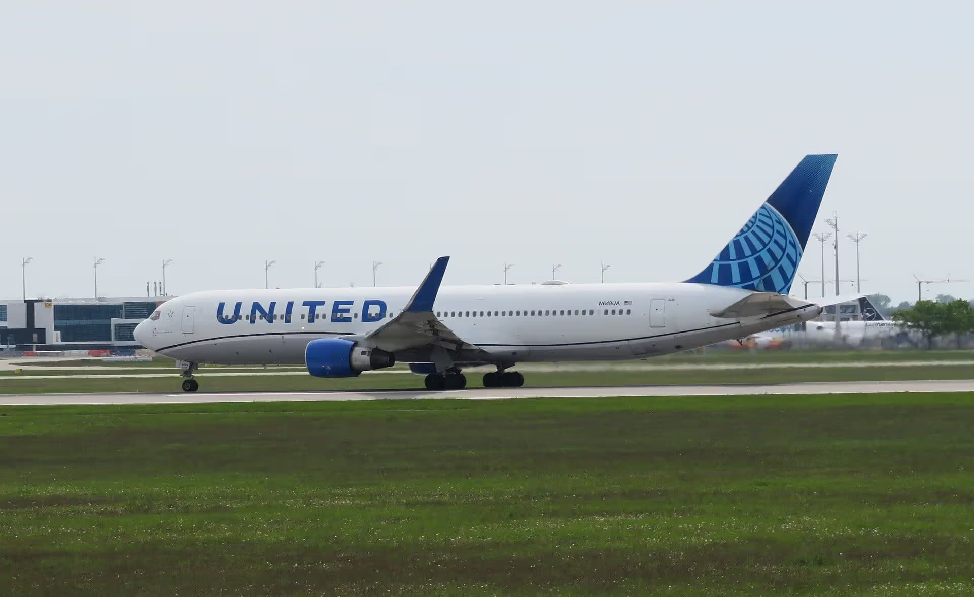 N649UA — Boeing at Munich Airport