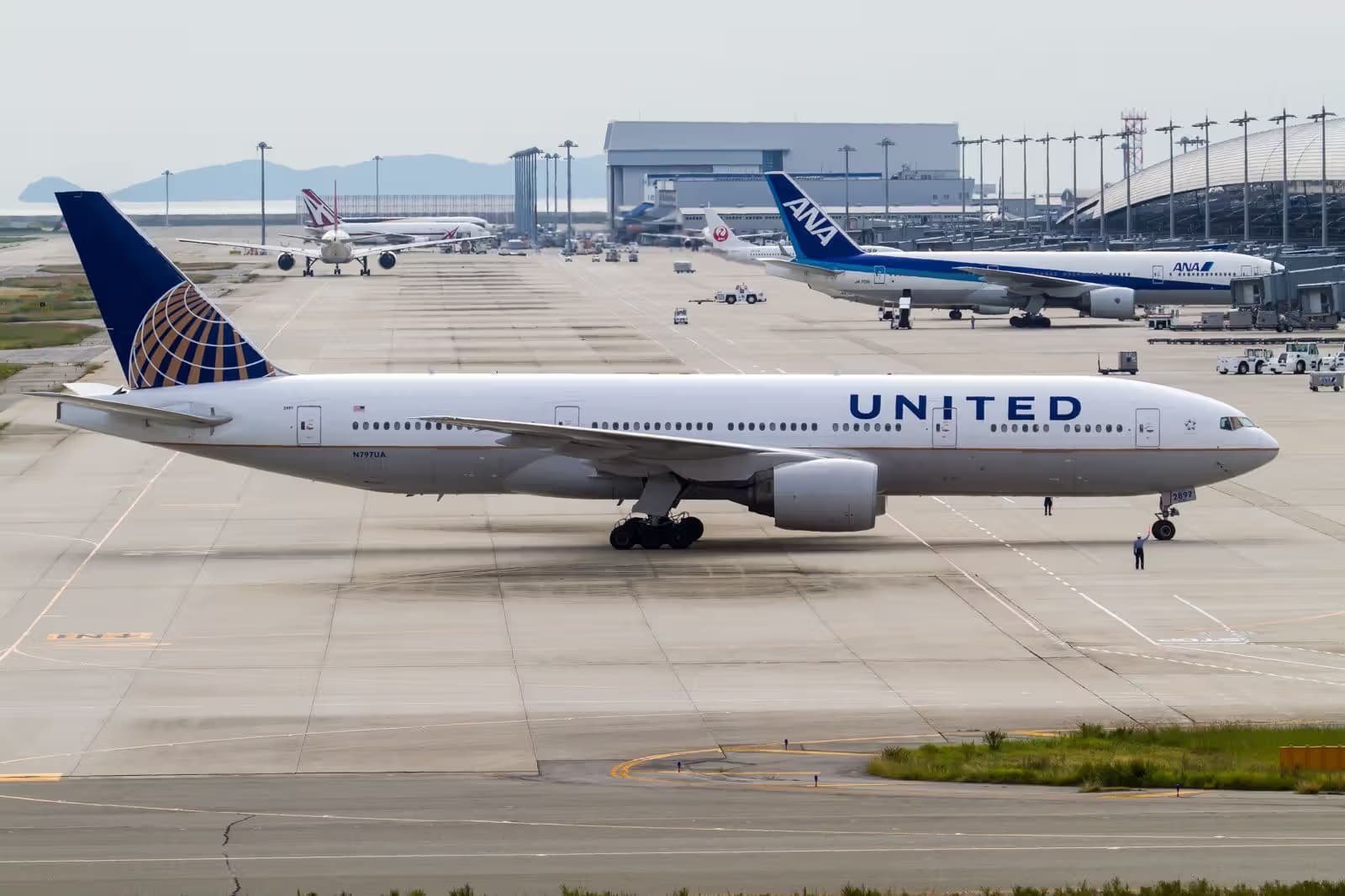 N797UA — Twin-engine aircraft at Kansai International Airport