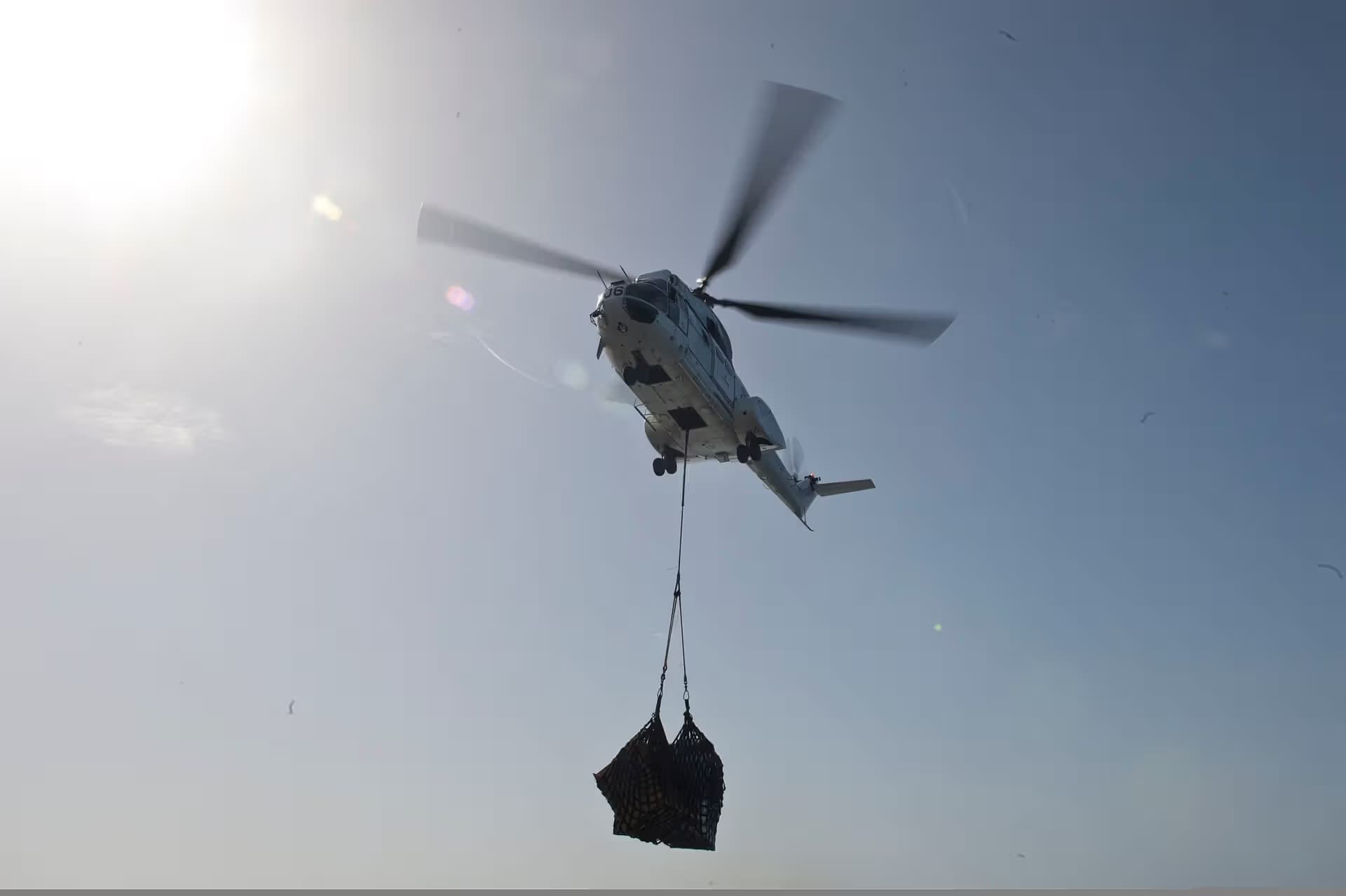 N330JF — Helicopter