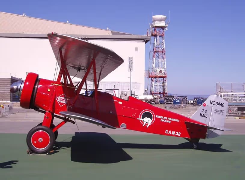 Unidentified — Single-engine aircraft