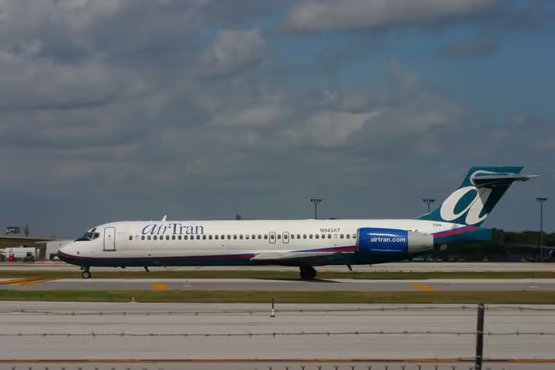 N943AT — Boeing