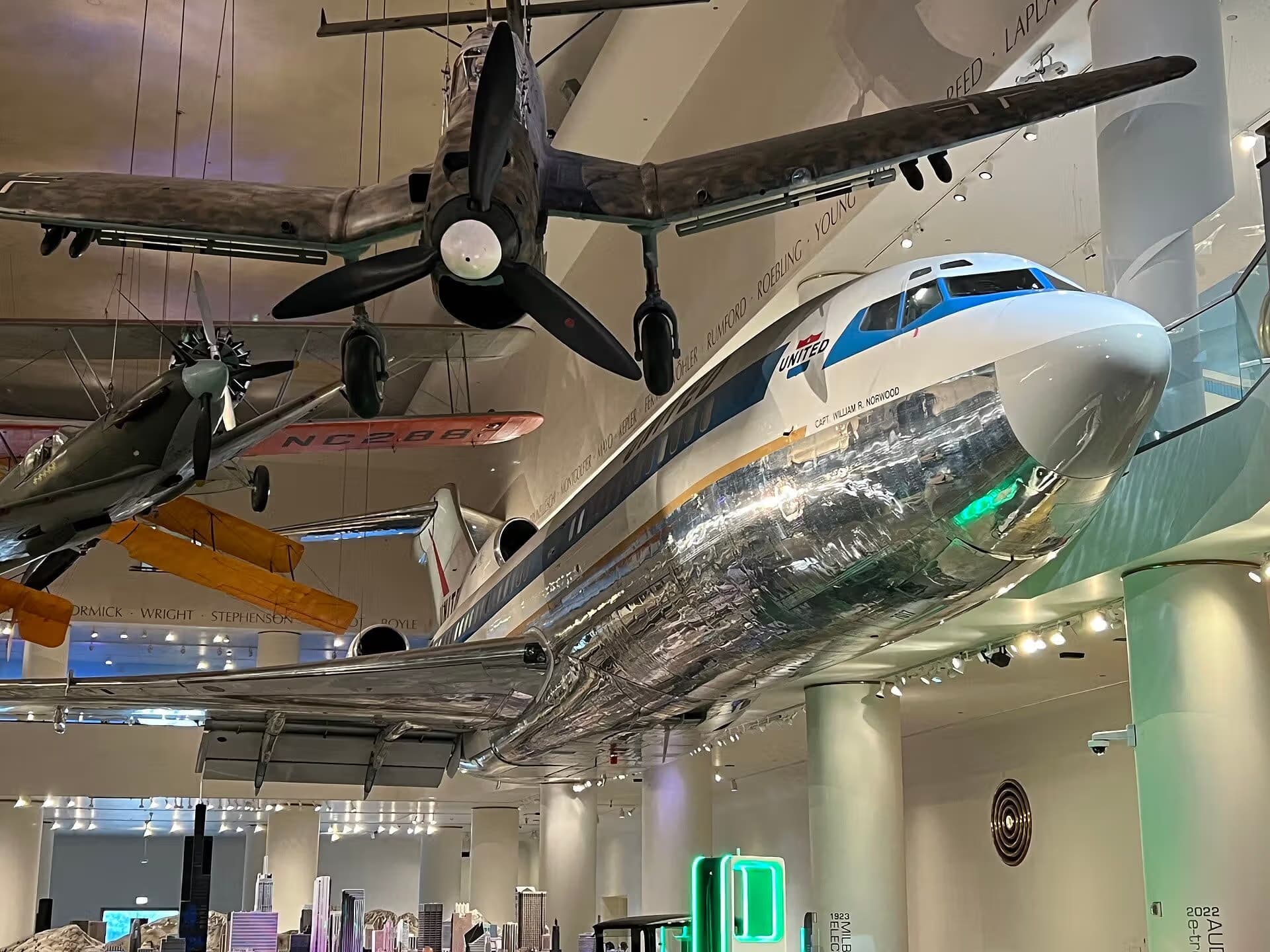 N7017U — Aircraft
