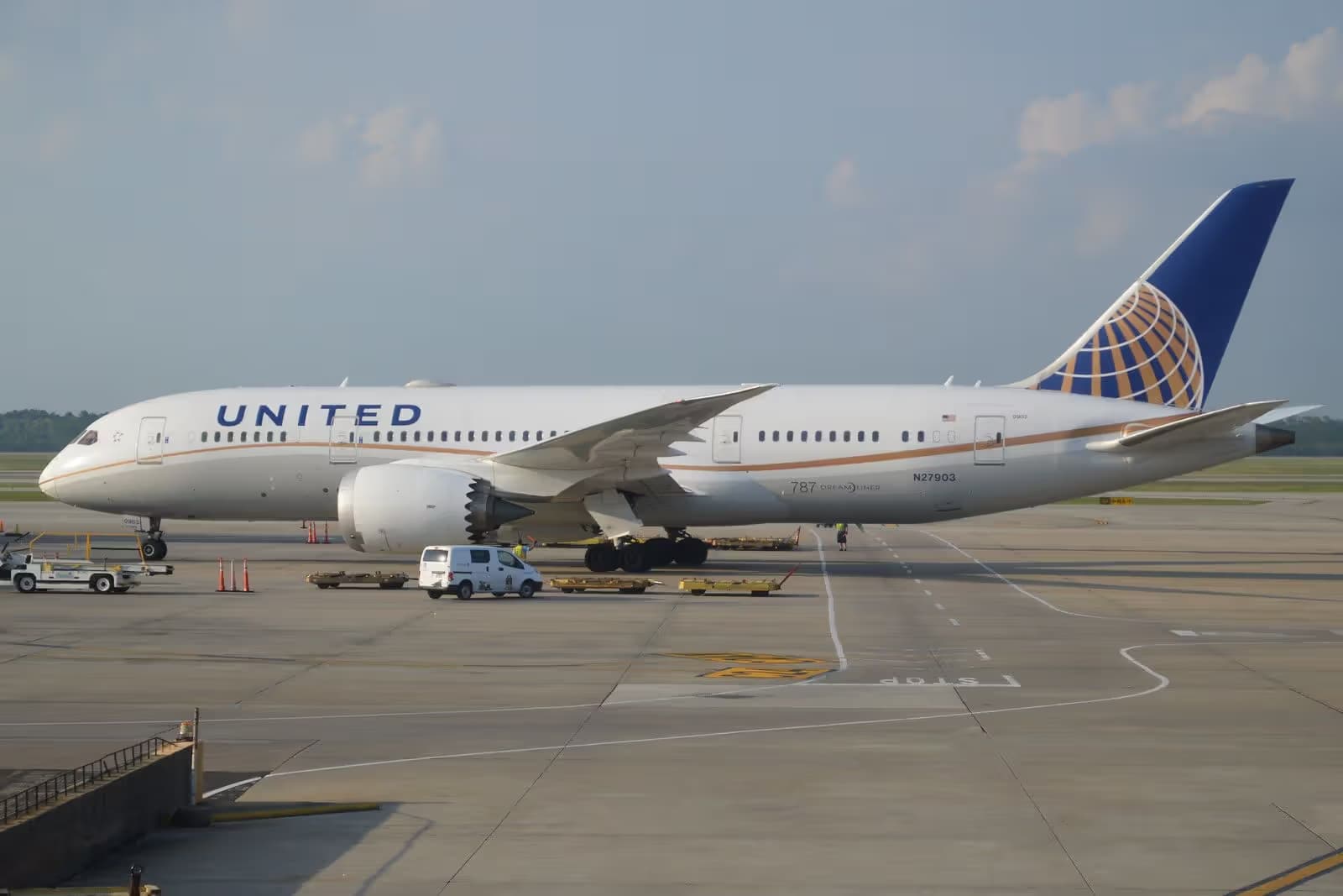 N27903 — Twin-engine aircraft