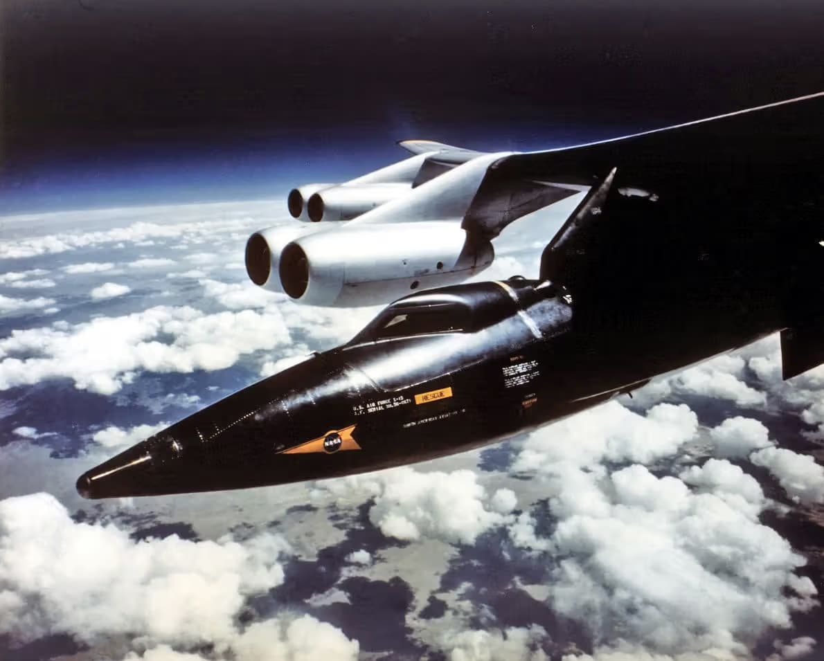 Unidentified — Aircraft