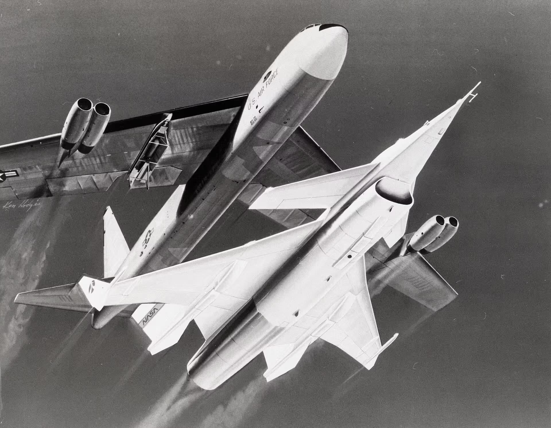 Unidentified — Aircraft