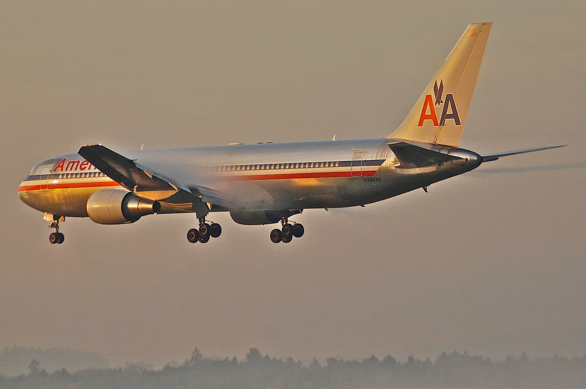 N348AN — Boeing