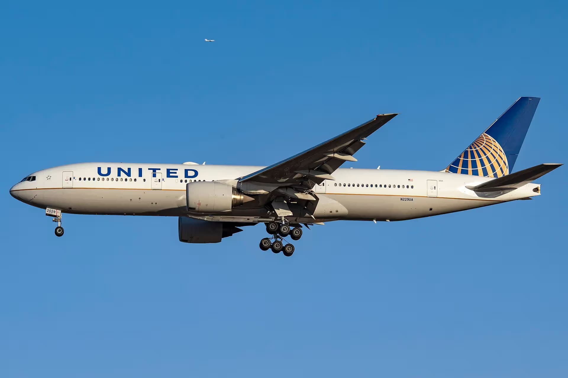 N229UA — Boeing