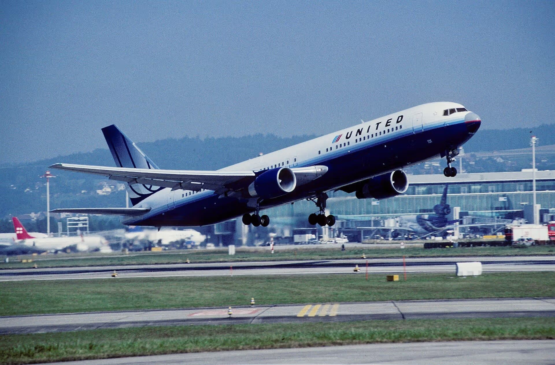 N646UA — Boeing
