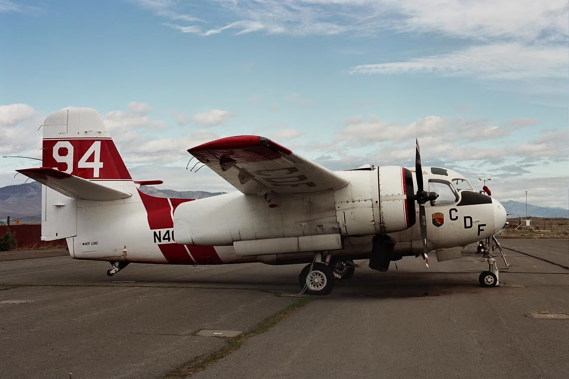 N404DF — Twin-engine aircraft