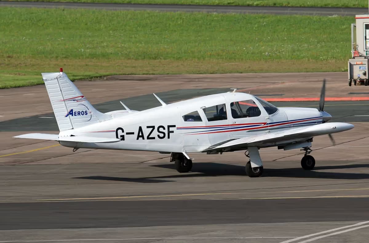 G-AZSF — Piper