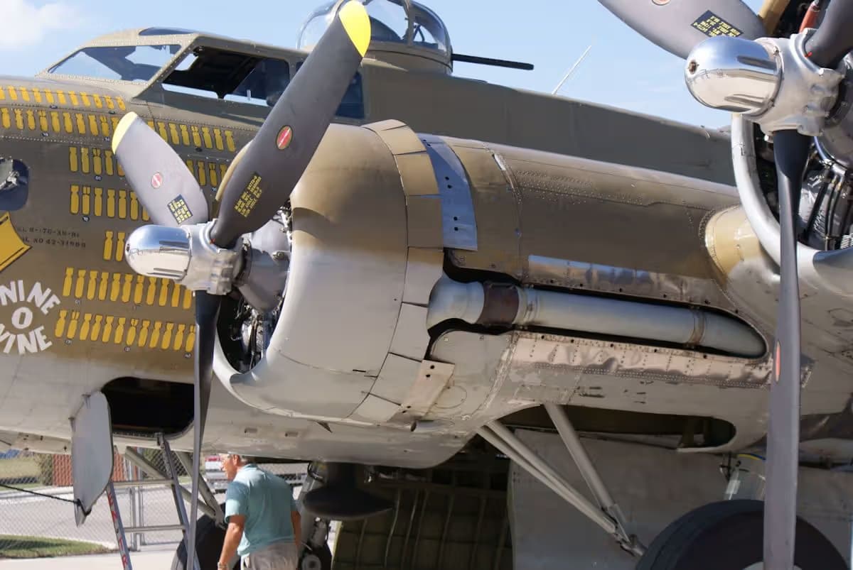 Unidentified — Aircraft