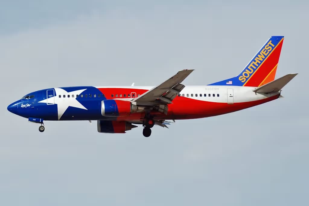 N352SW — Boeing