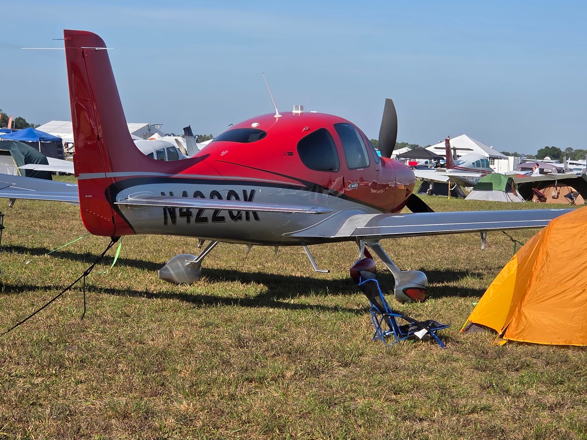 N422GK — Cirrus SR22 at Lakeland Linder Intl
