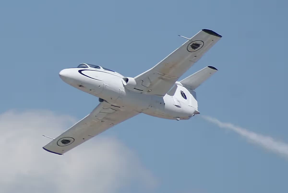Unidentified — Business jet