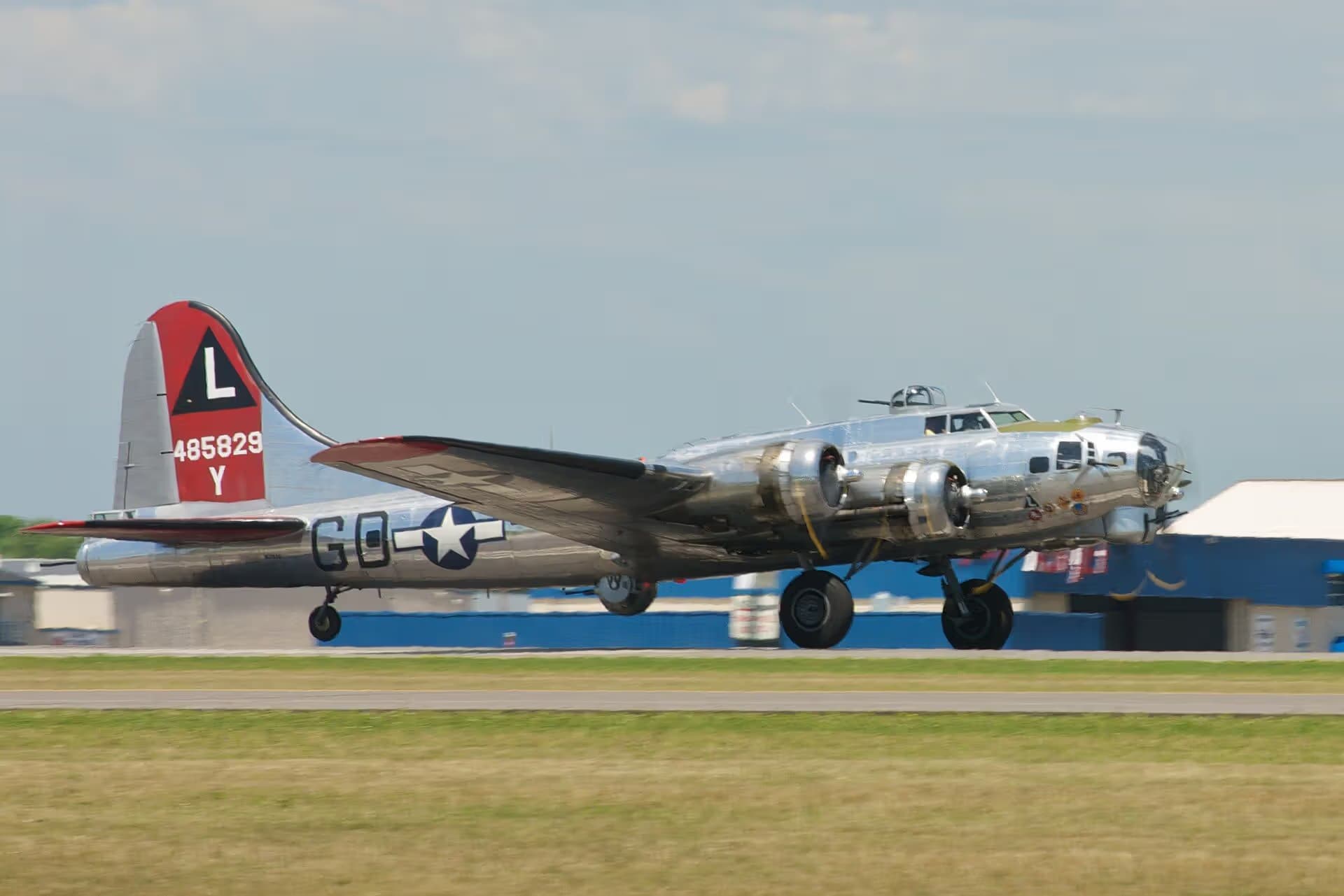 Unidentified — Aircraft