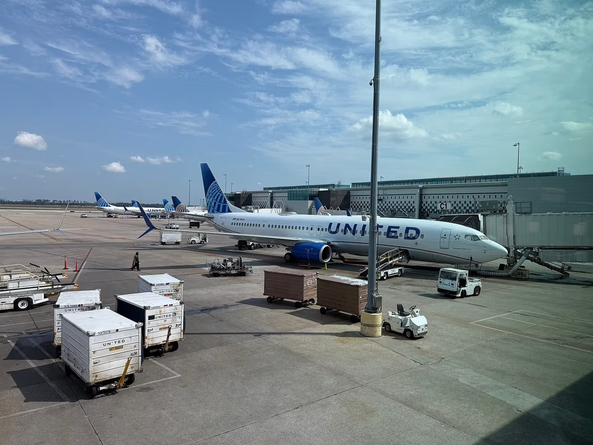 N67845 — Aircraft at George Bush Intercontinental Airport