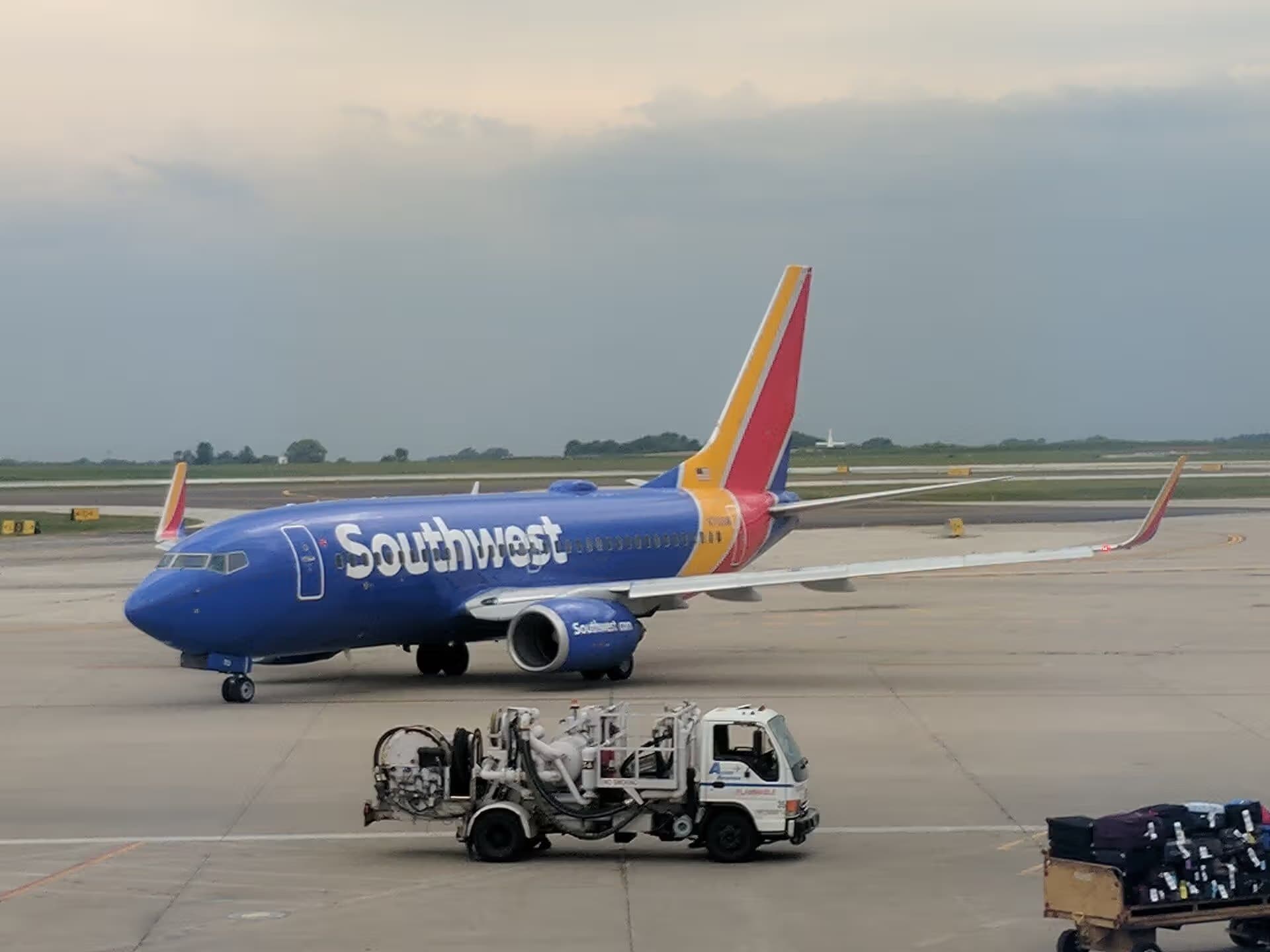 N713SW — Boeing