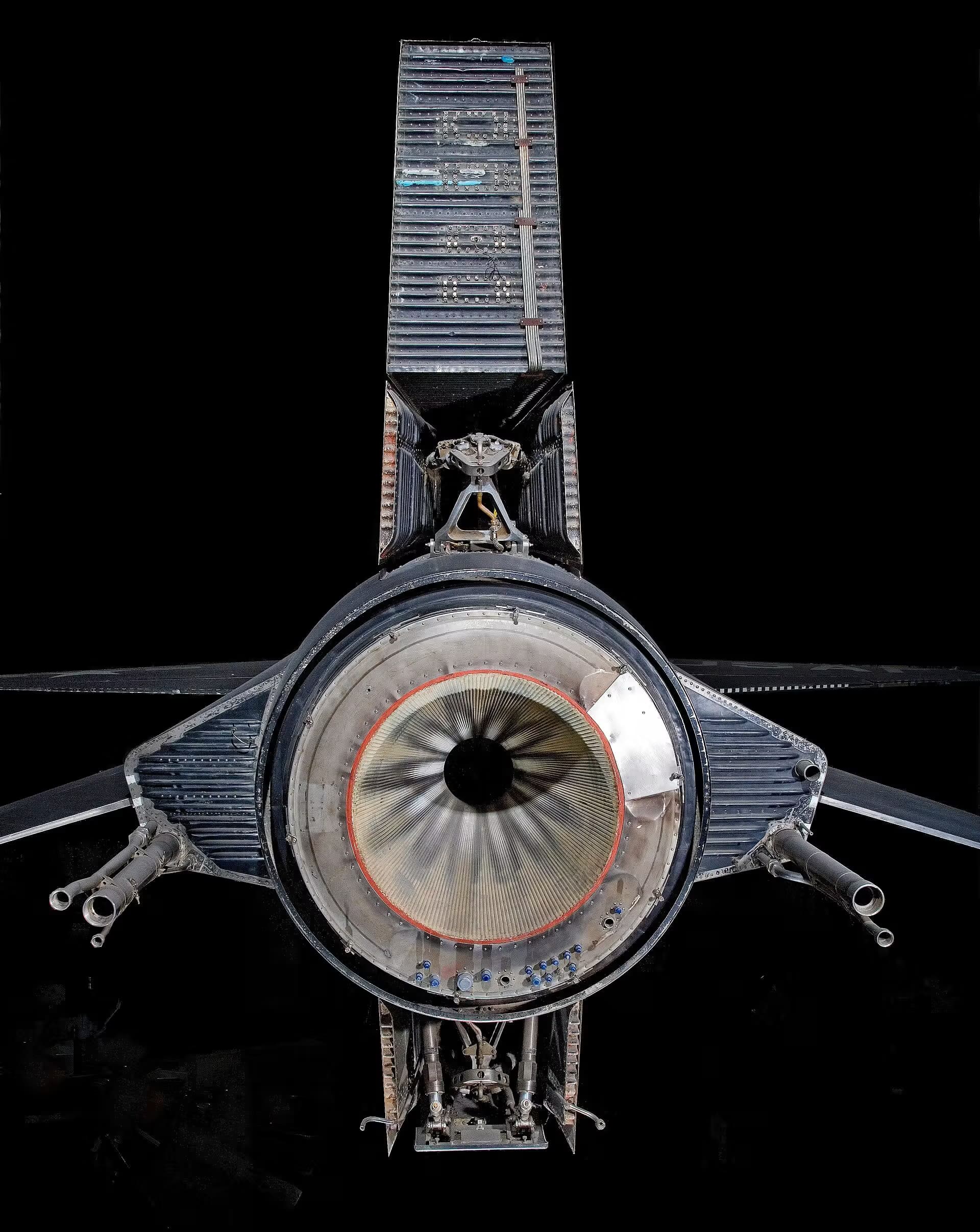 Unidentified — Single-engine aircraft