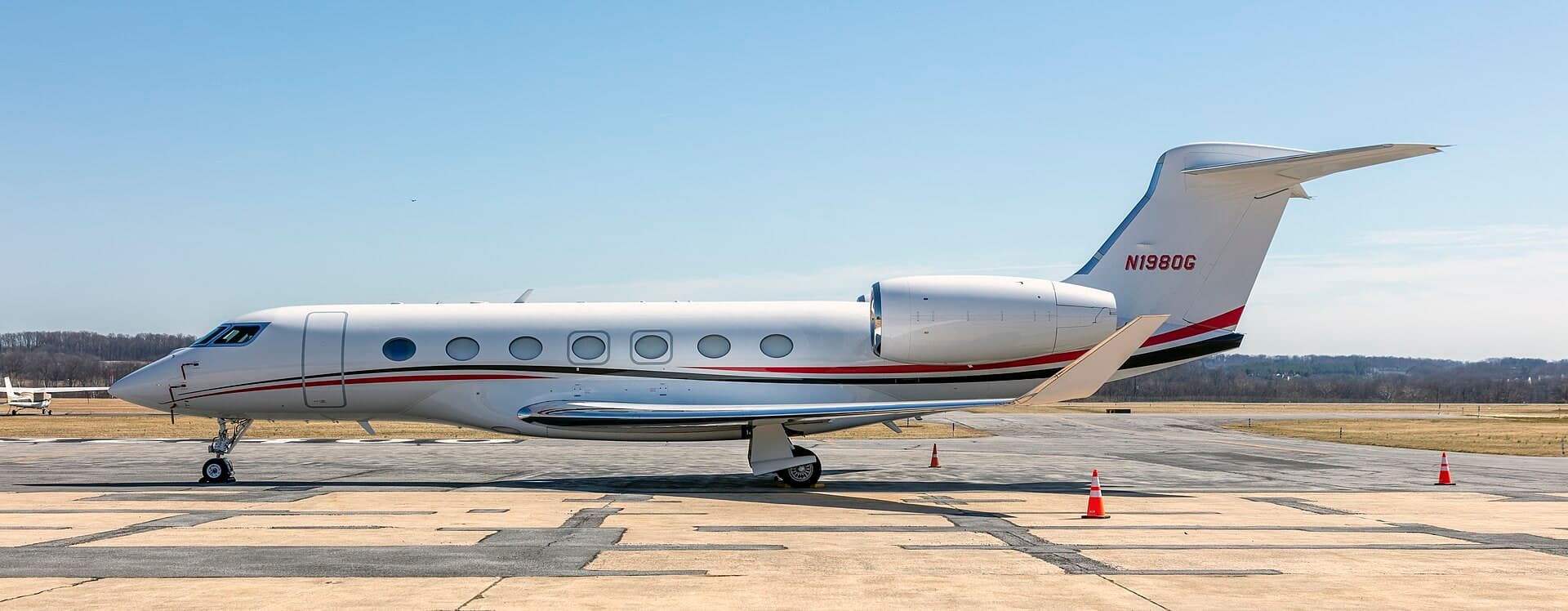 N1980G — Business jet
