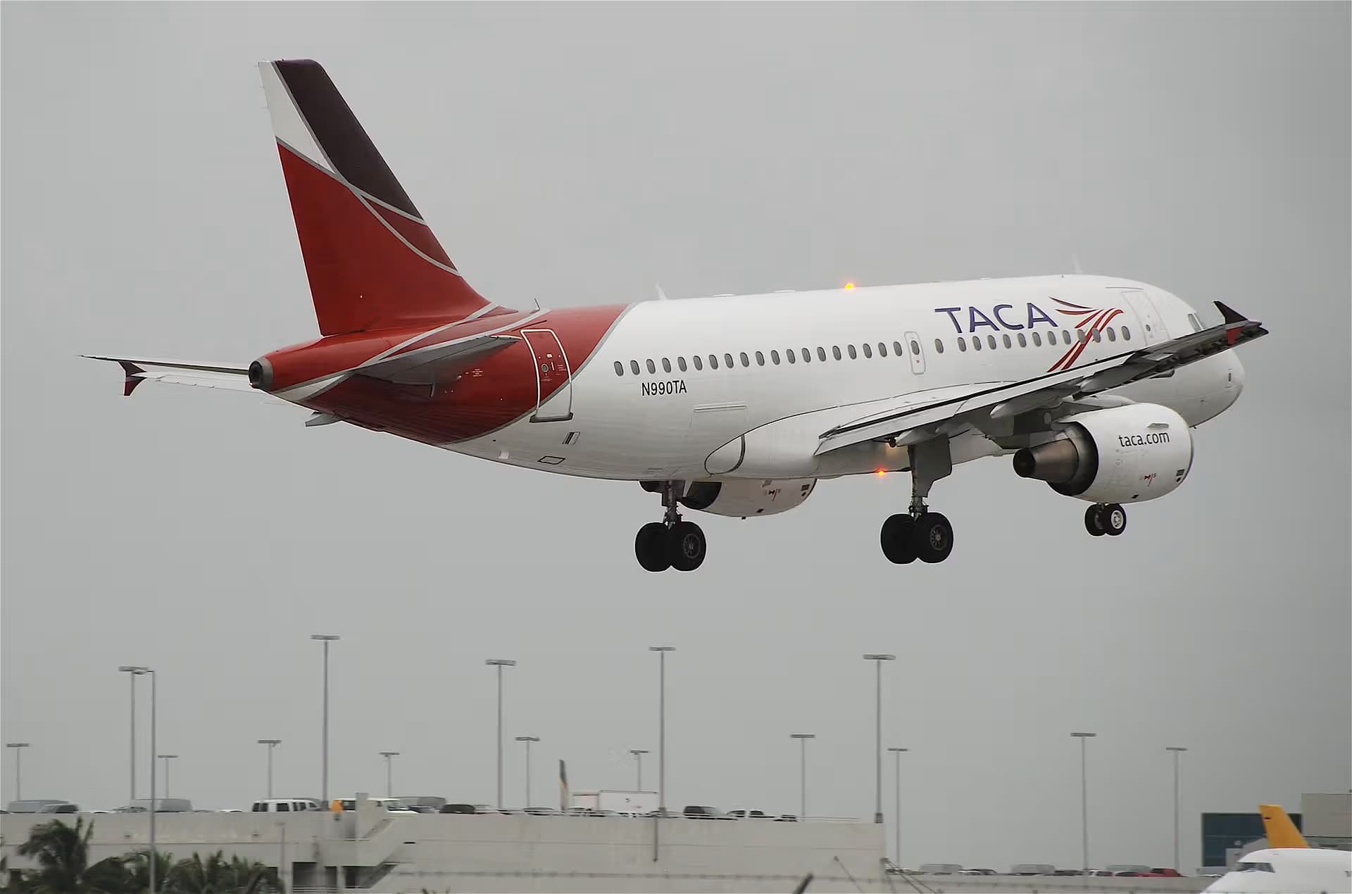 N990TA — Twin-engine aircraft