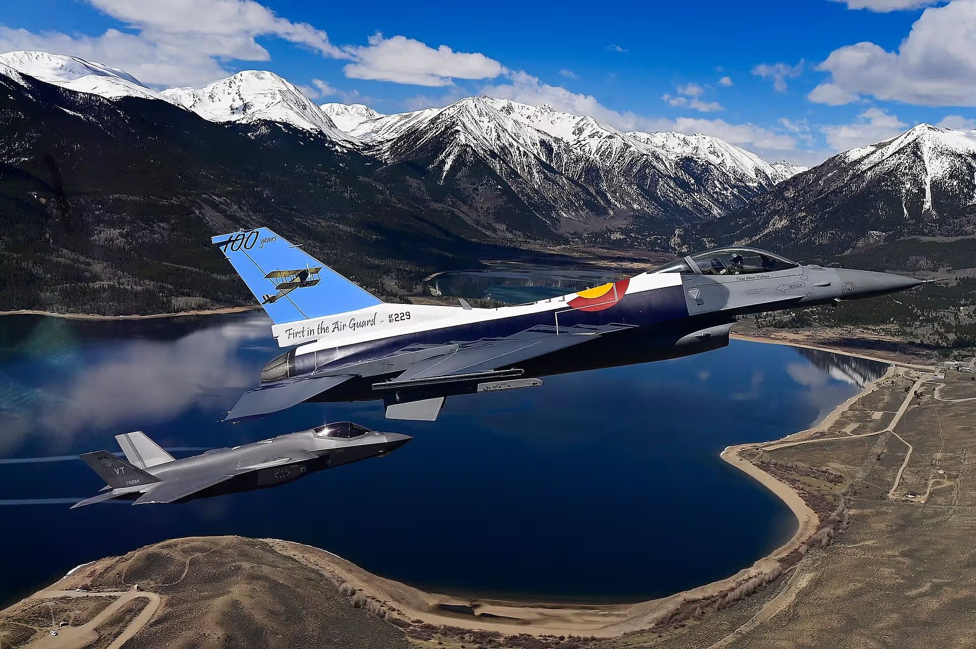 Unidentified — Single-engine aircraft