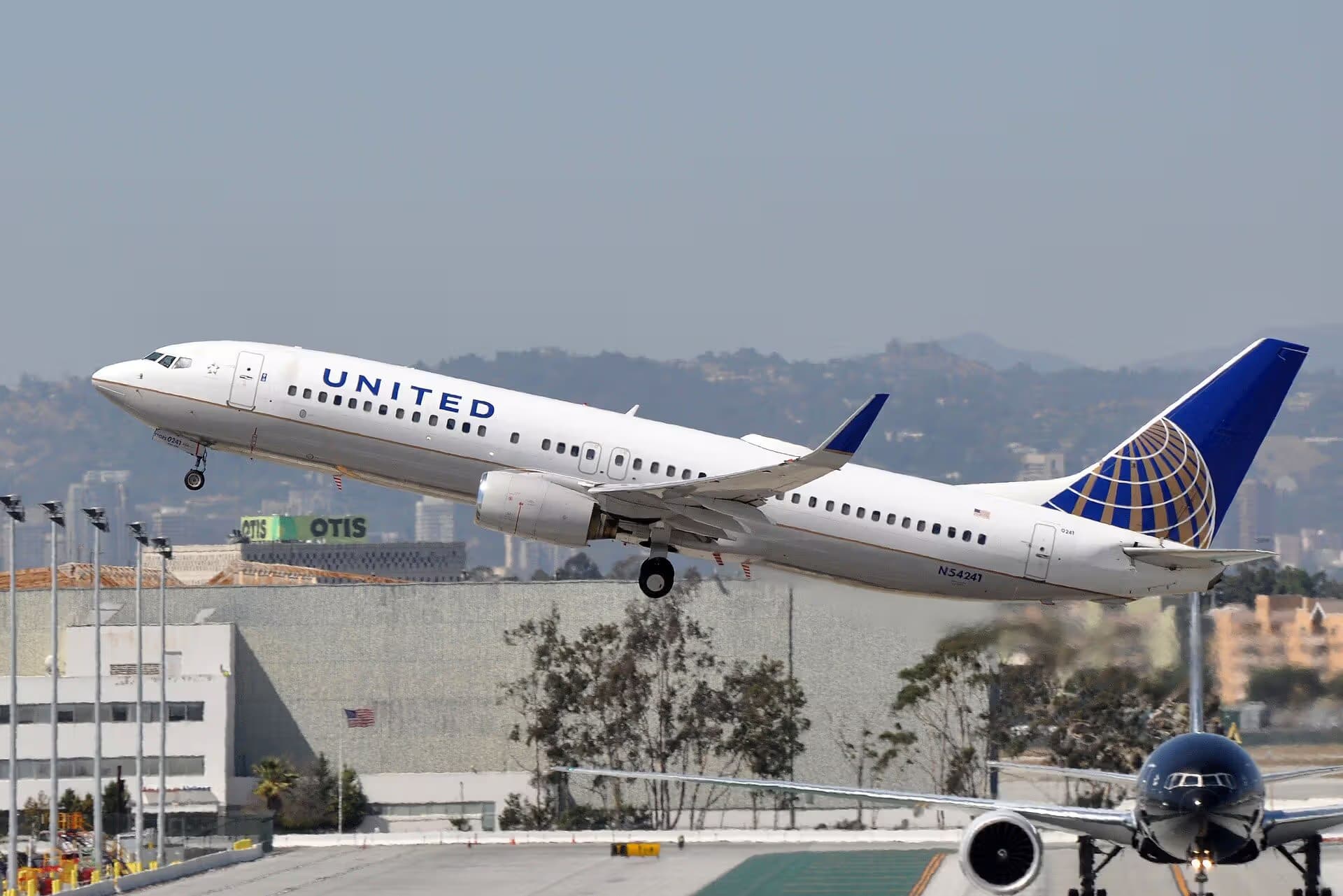 N54241 — Boeing