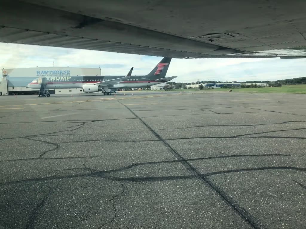 N757AF — Twin-engine aircraft at Long Island MacArthur Airport