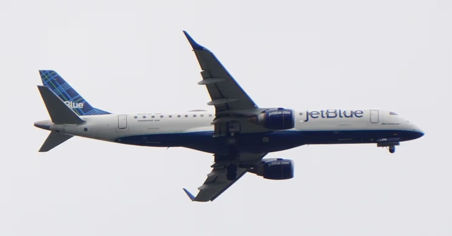 N216JB — Embraer