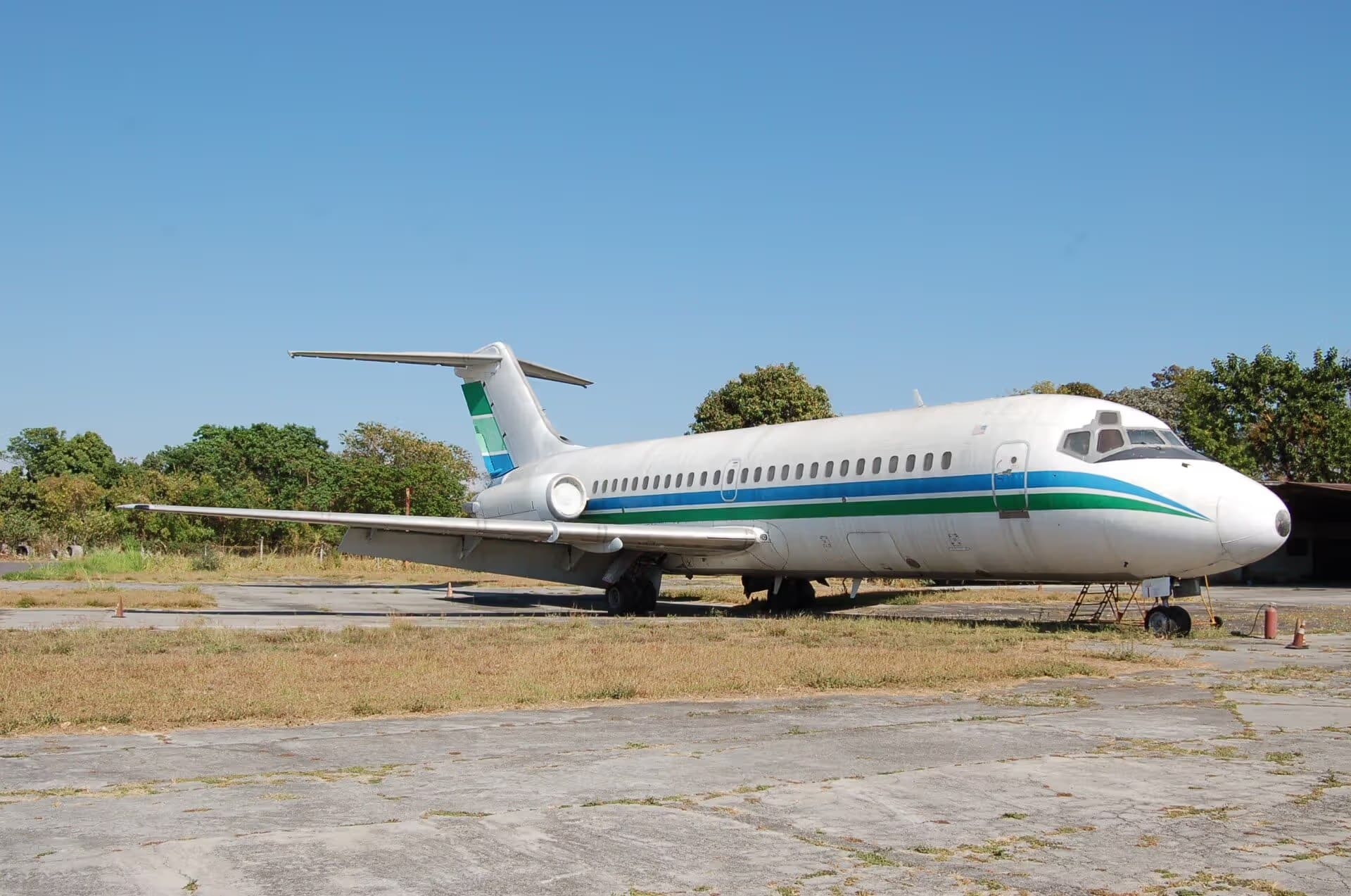 N813TL — Douglas