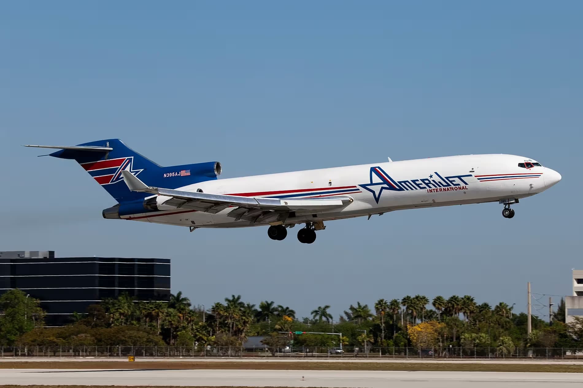 N395AJ — Boeing