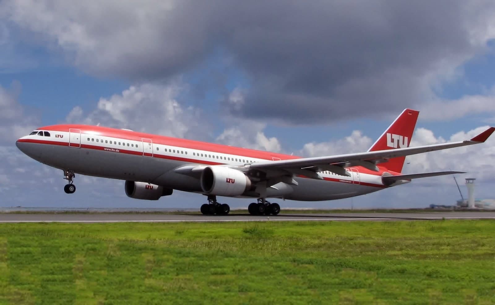 D-ALPG — Airbus