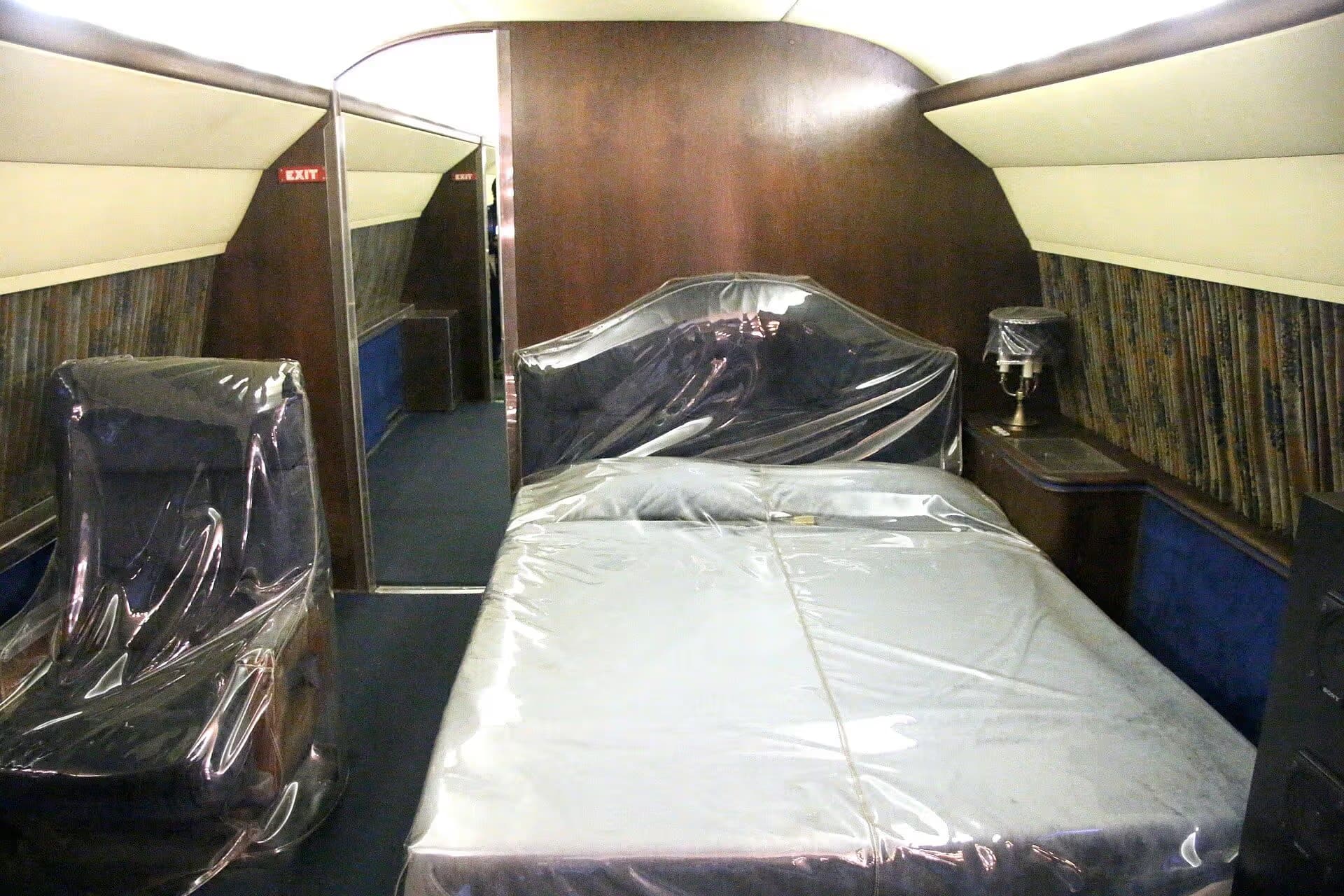 N880EP — Aircraft