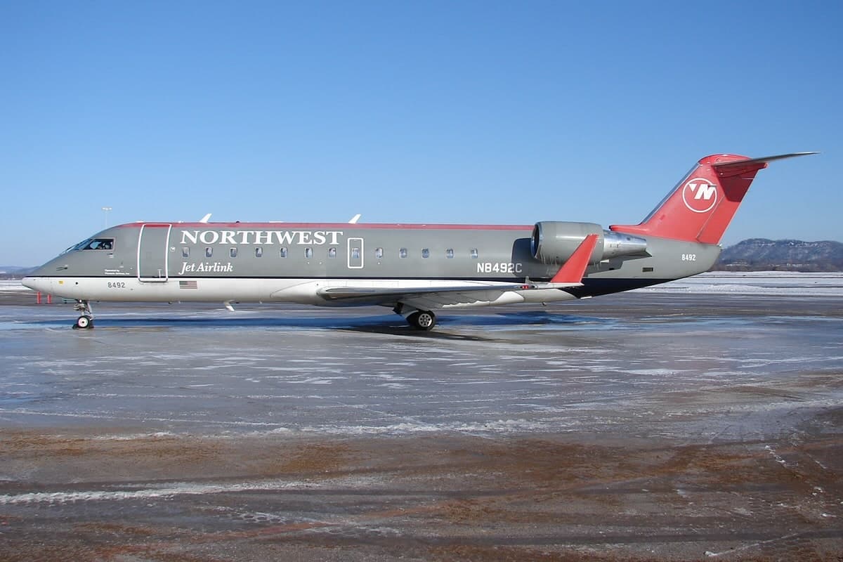 N8492C — Bombardier