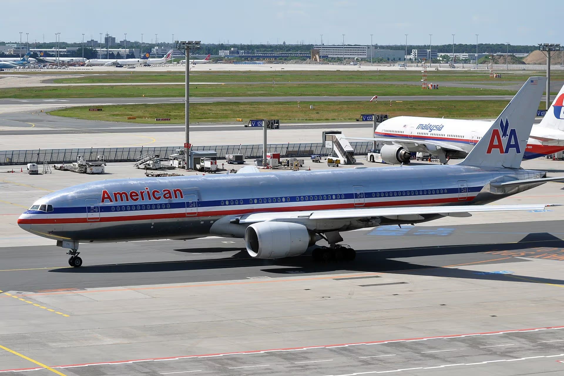 N758AN — Boeing