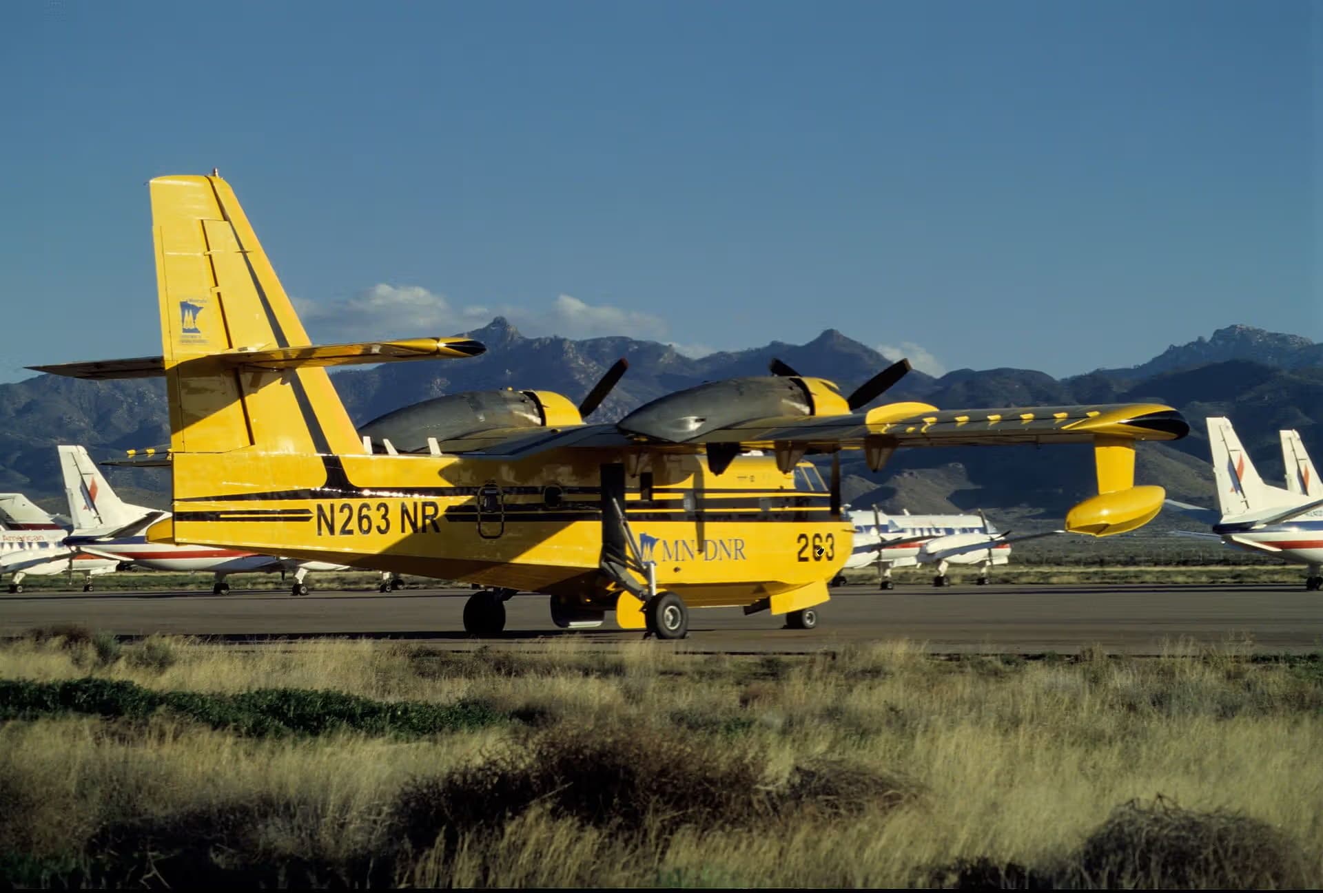 N263NR — Twin-engine aircraft