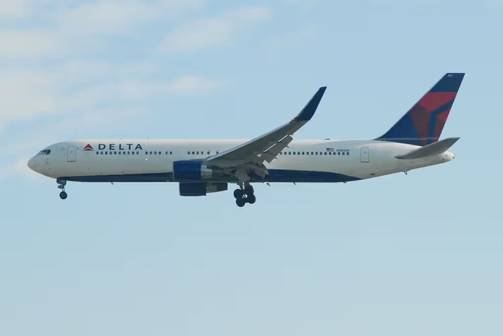 N185DN — Boeing