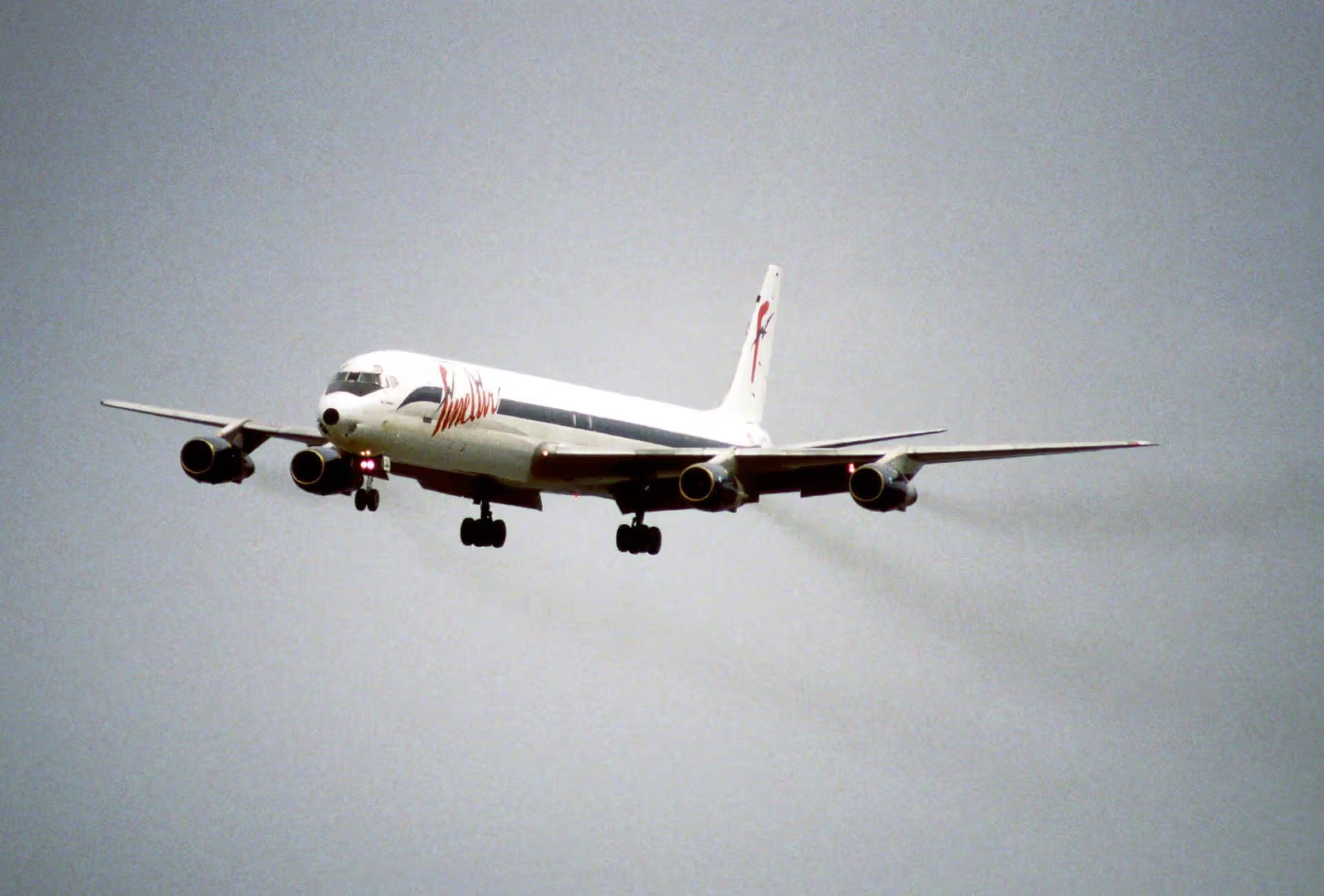 N30UA — Aircraft