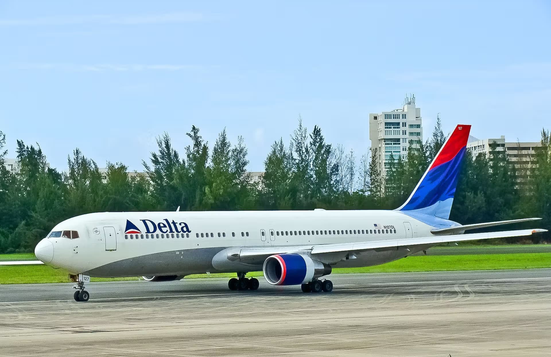 N127DL — Boeing