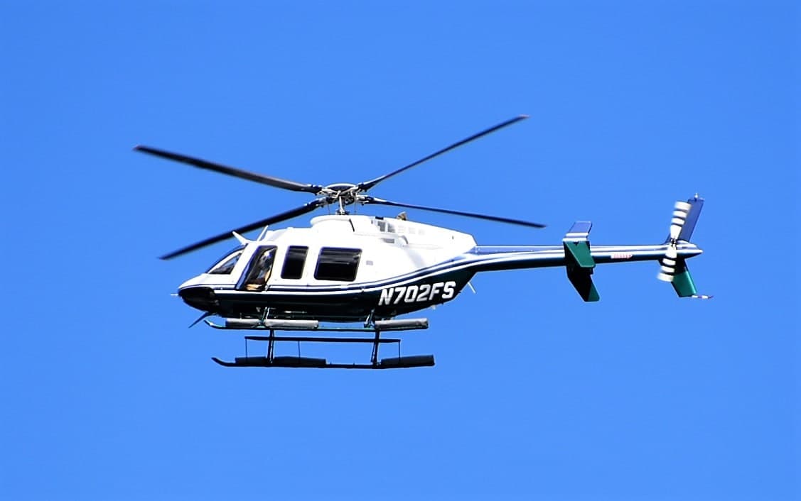 N702FS — Helicopter