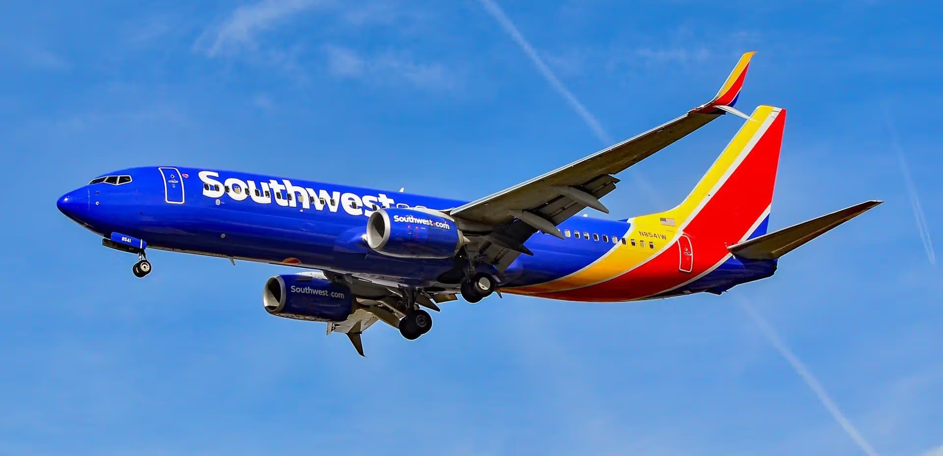 N8541W — Twin-engine aircraft